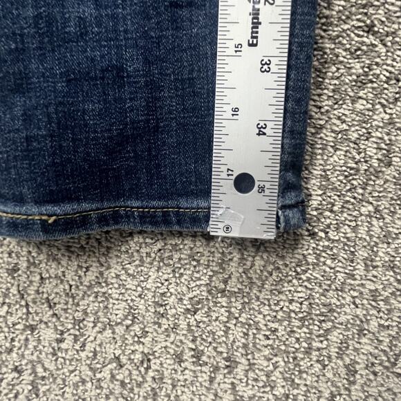 Levis Mid Rise Classic Crop Jeans Womens 10 Blue Denim Med Wash Casual EUC! - Picture 16 of 16